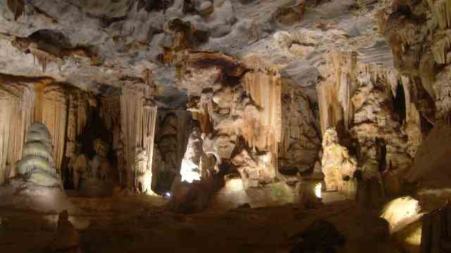 southafrica_cangocaves30.jpg